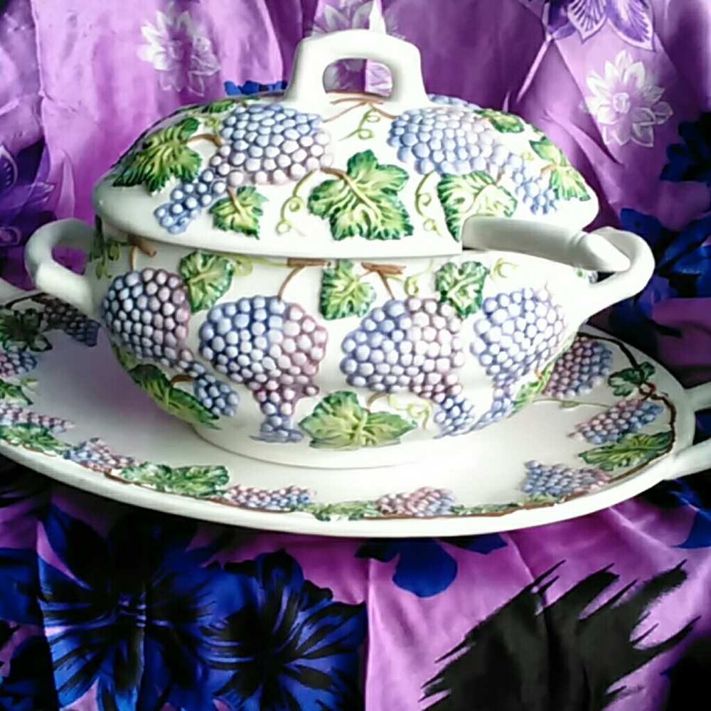 ITALY SOUP TUREEN